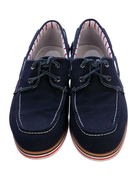 boat shoes gucci